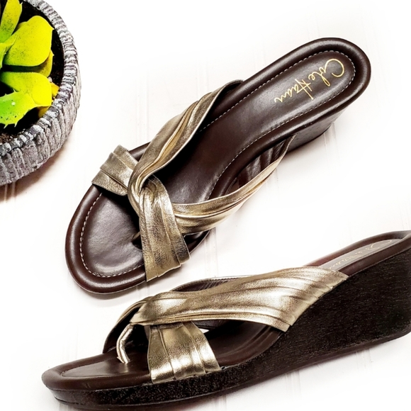 Cole Haan Gold Knotted Wedged Leather Sandal🎉 - Picture 4 of 8